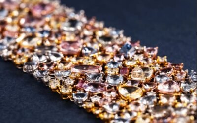 Bracelet dentelle 3 ors, saphirs et diamants