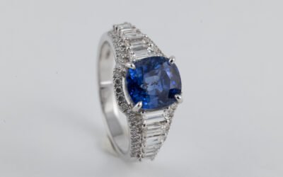 Bague en or gris saphir Ceylan non chauffé de 3,80 carats