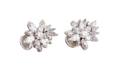 Clips d’oreilles or blanc et diamant