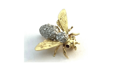 Broche abeille en or et diamants