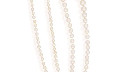 Collier de perles de culture en chute de teinte crème, mesurant environ 4,2 à 9,5 mm