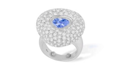 Bague bombée en or, saphir taille poire et diamants