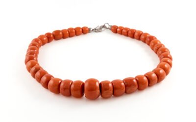 Collier de perles de corail